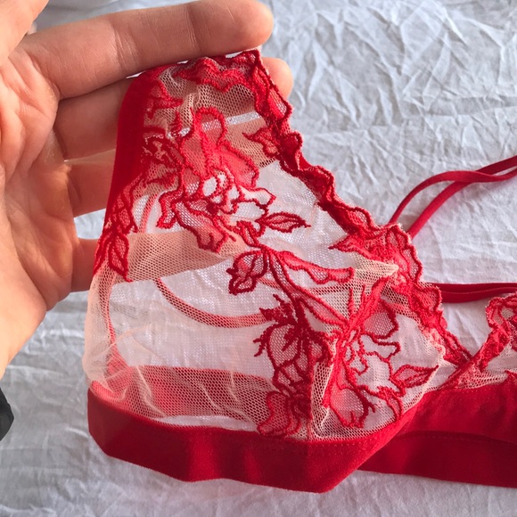 OU mesh rose bralette - Picture 2 of 5